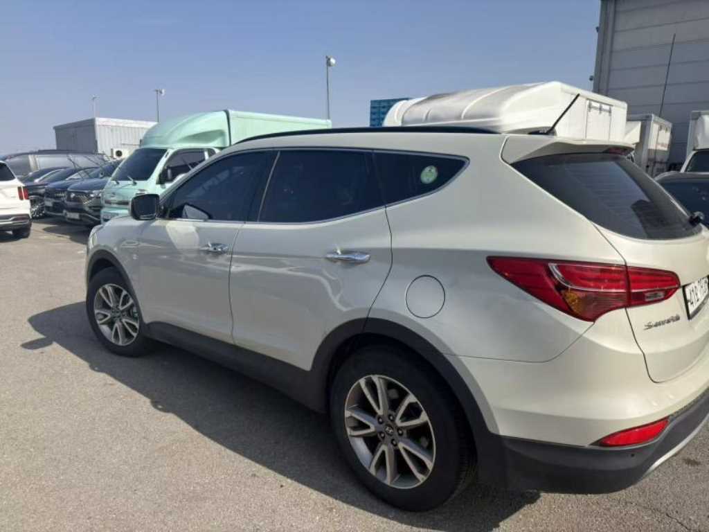 HYUNDAI Santa Fe - Vista 3