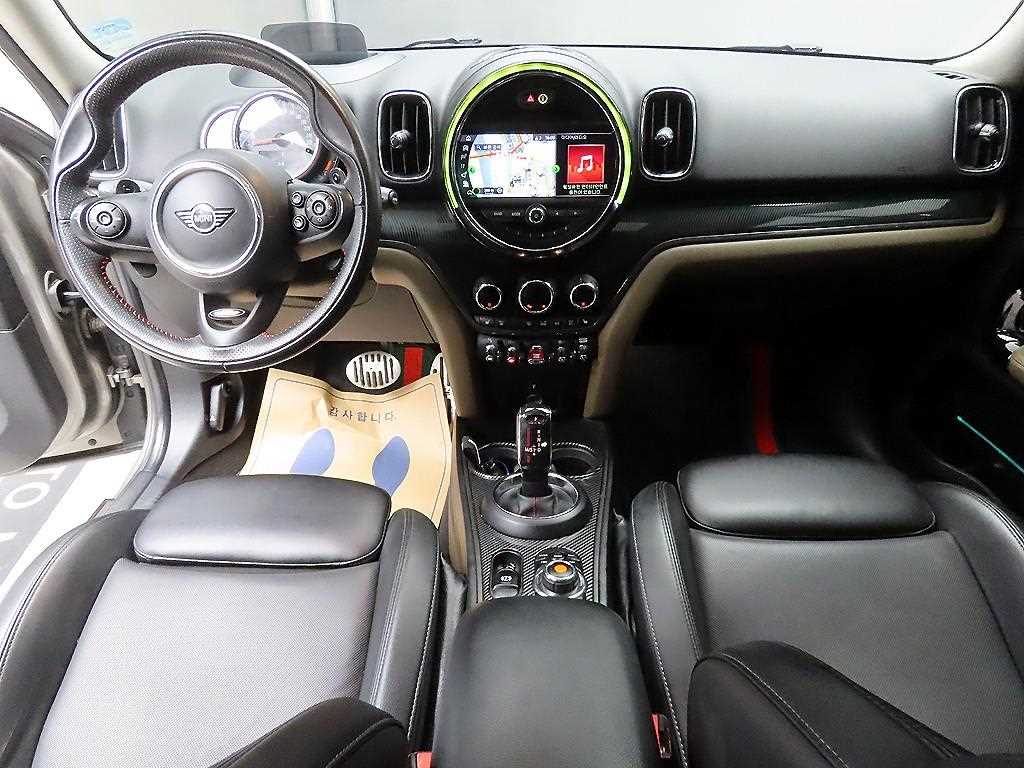 Mini Countryman - Vista 7