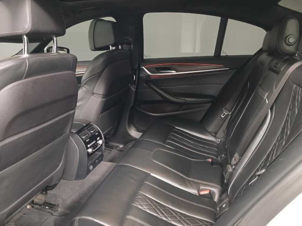 BMW 5 Series - Vista 8