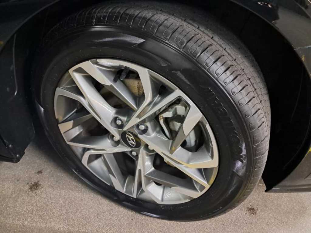 HYUNDAI Sonata - Vista 6