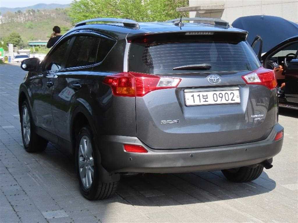 Toyota RAV4 - Vista 4
