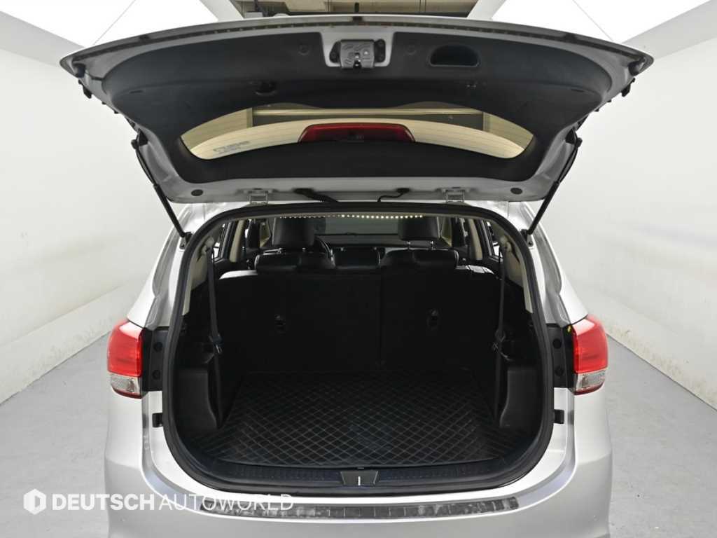 KIA Carens 2014 Plateado - Importación desde Corea - HF Imports Iquique - Foto 19