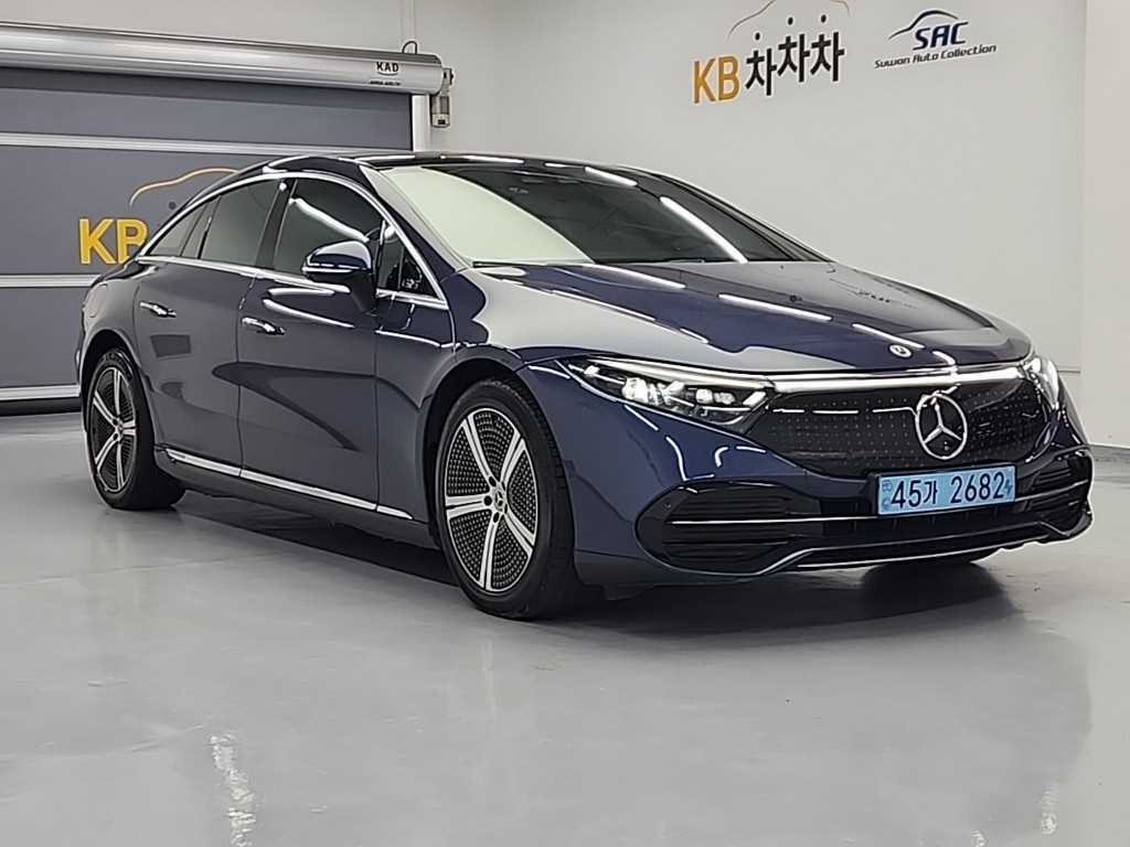 Mercedes Benz EQS - Vista 4