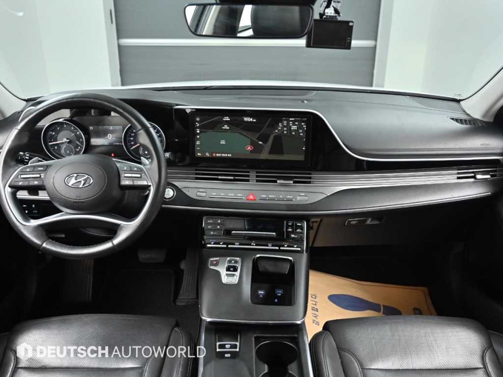 HYUNDAI Grandeur - Vista 7