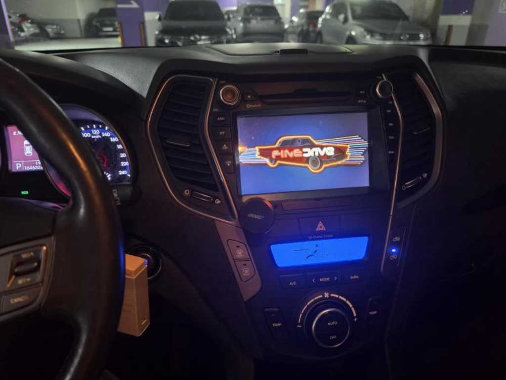 HYUNDAI Santa Fe - Vista 10