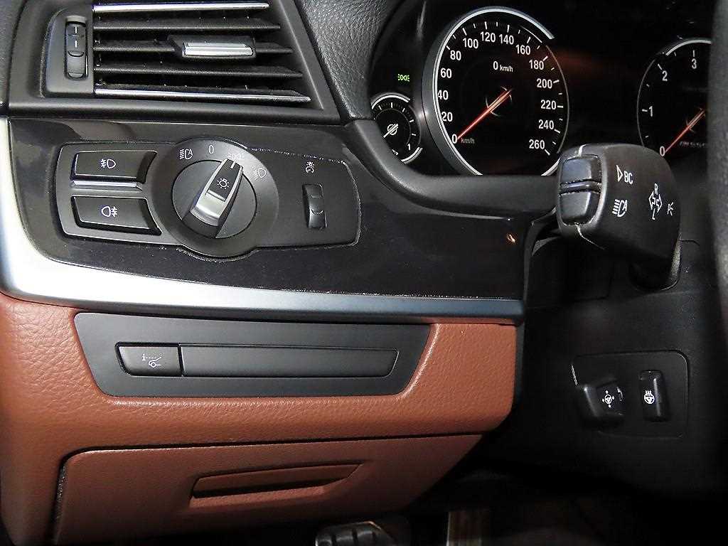 BMW 5 Series 2016 Plateado - Importación desde Corea - HF Imports Iquique - Foto 13