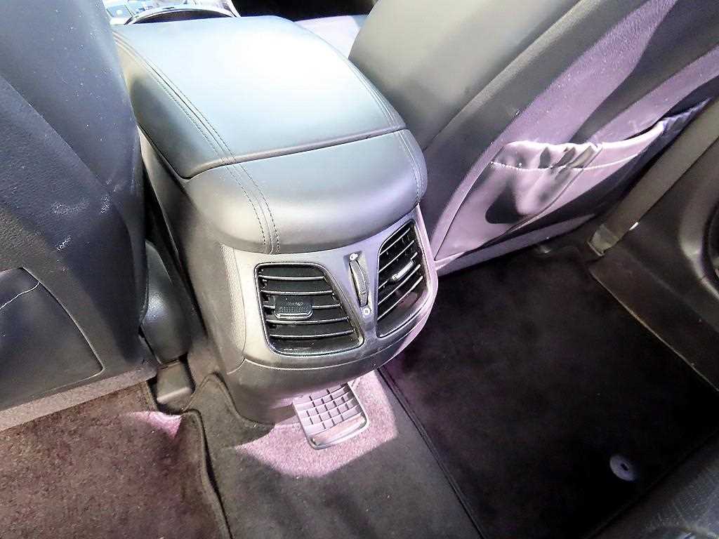 HYUNDAI Grandeur - Vista 7