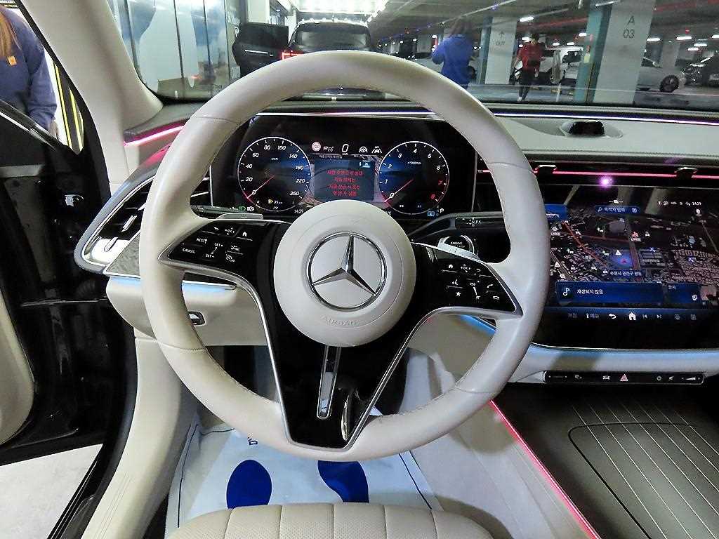 Mercedes Benz E class - Vista 8