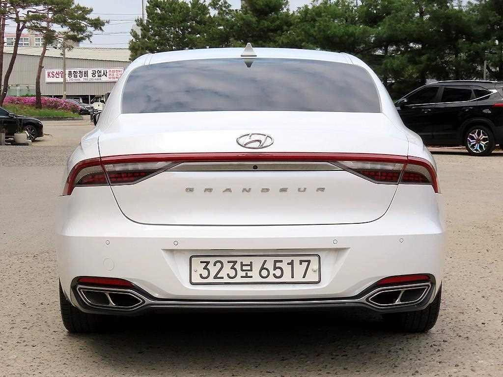 HYUNDAI Grandeur - Vista 4
