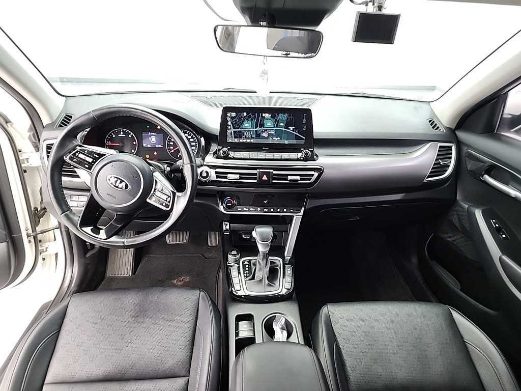 KIA Seltos - Vista 7