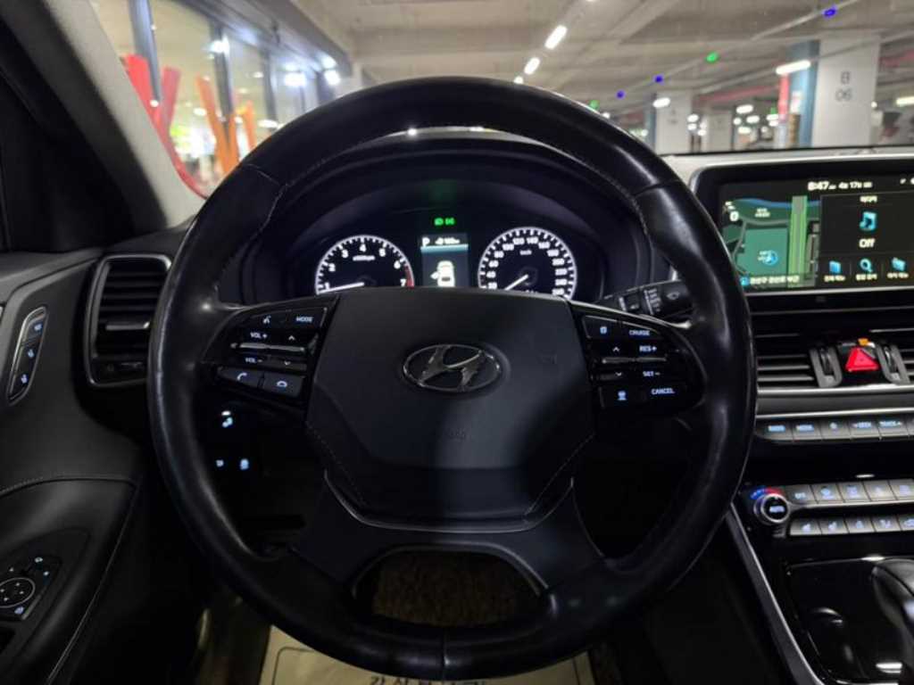 HYUNDAI Grandeur - Vista 8