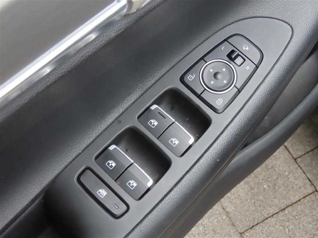 HYUNDAI Grandeur - Vista 12