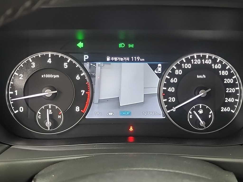 Genesis G90 - Vista 6