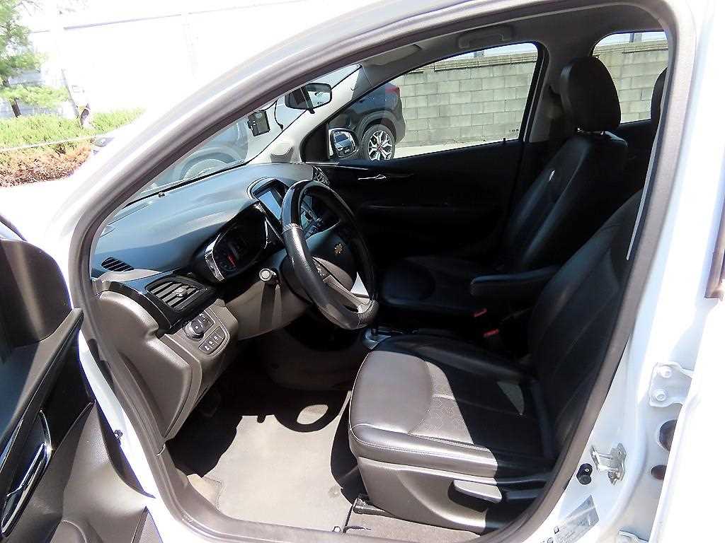 Chevrolet Spark - Vista 5