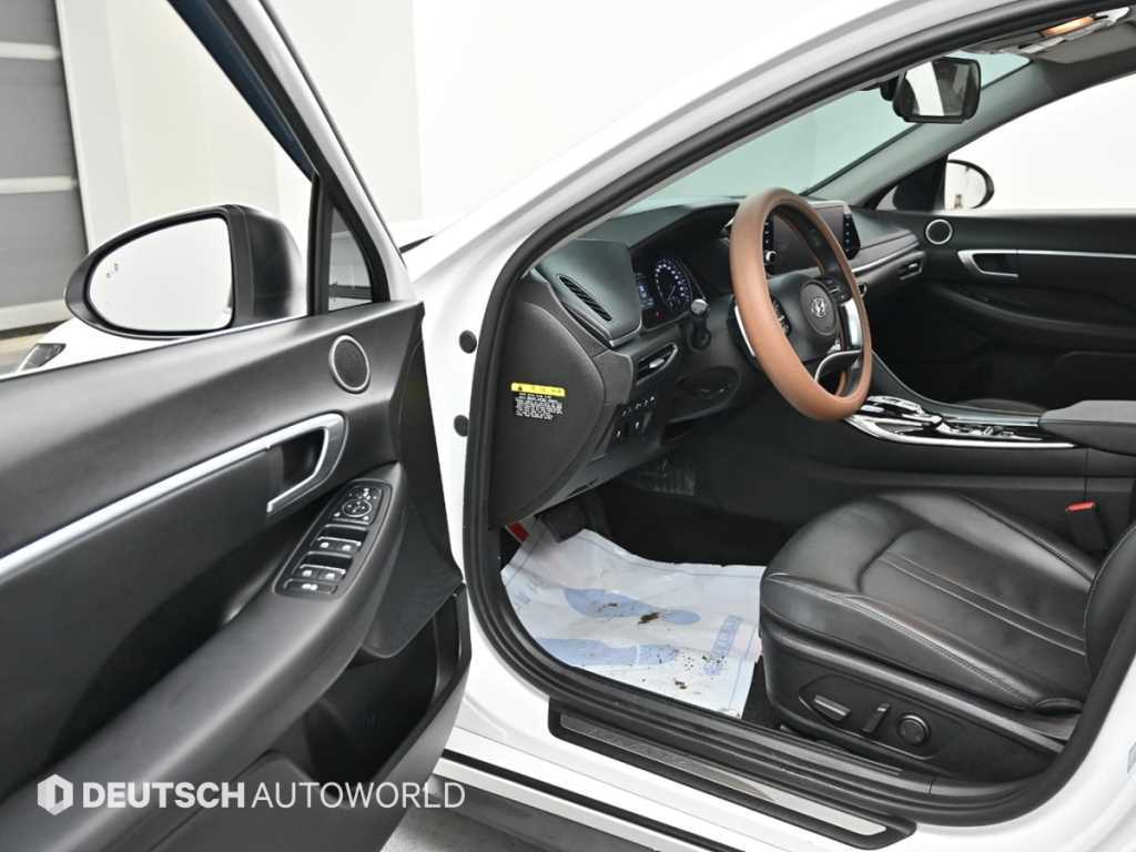 HYUNDAI Sonata - Vista 11