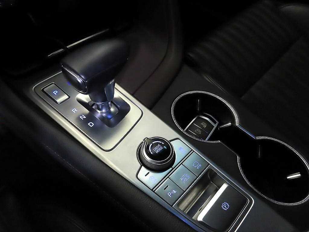 Genesis G70 - Vista 12