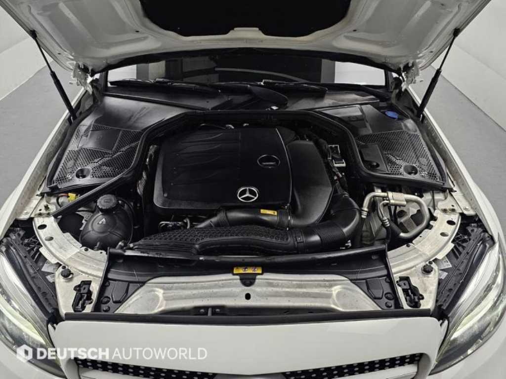 Mercedes Benz C Class - Vista 6