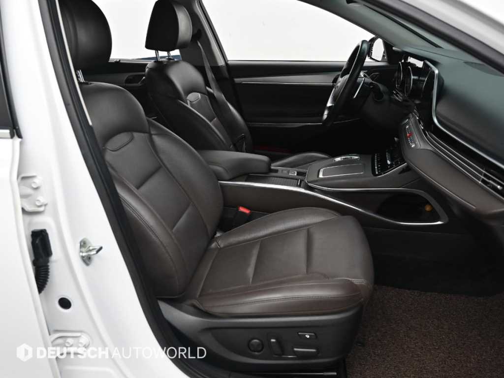 HYUNDAI Grandeur - Vista 10