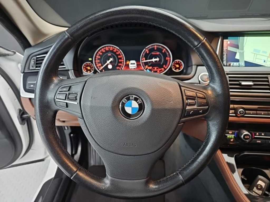 BMW 5 Series - Vista 7