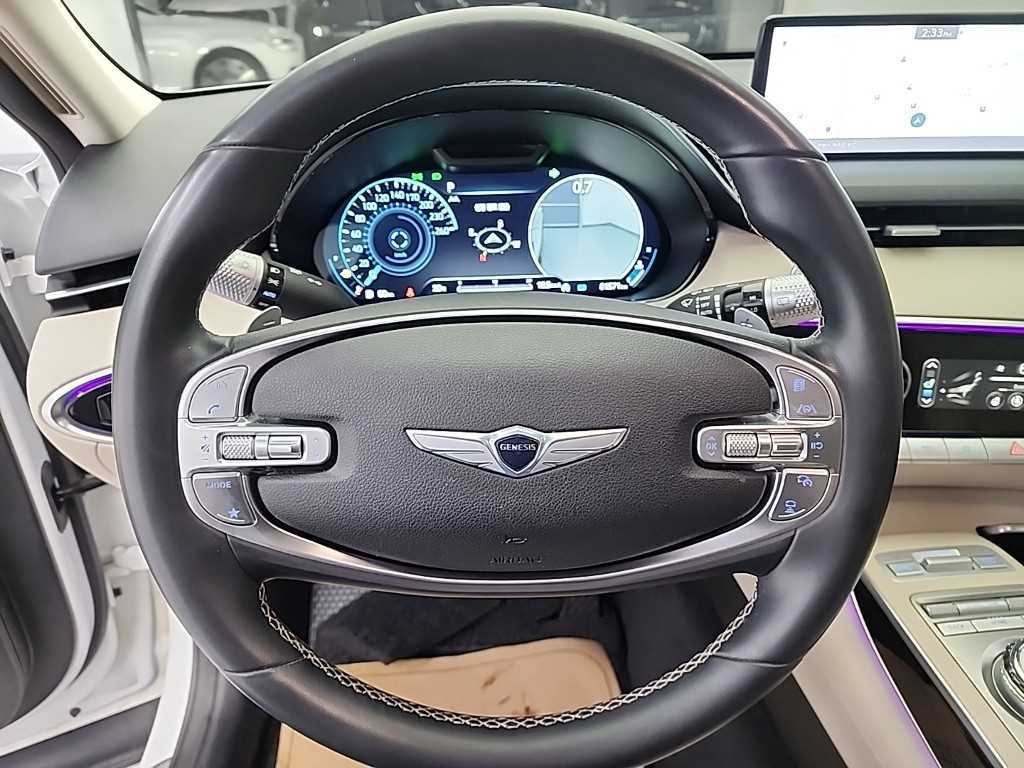 Genesis GV70 - Vista 9