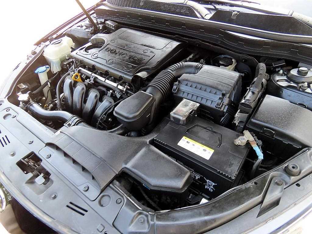 KIA K5 2011 Negro - Importación desde Corea - HF Imports Iquique - Foto 18