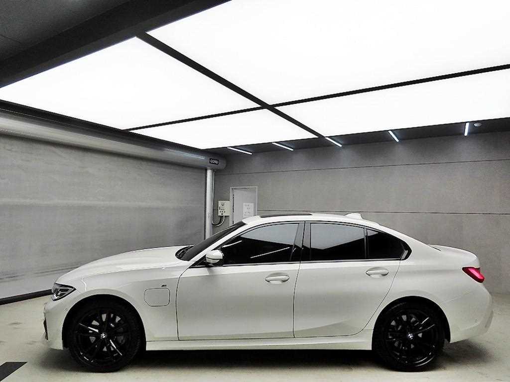 BMW 3 series - Vista 4