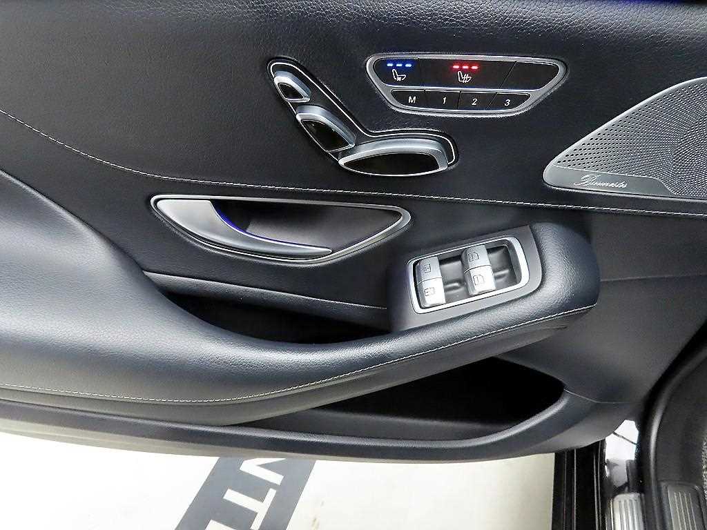 Mercedes Benz S Class - Vista 12