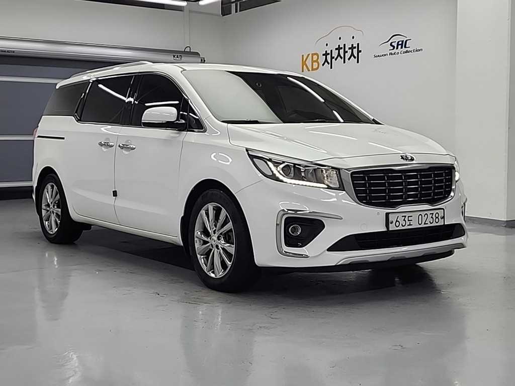 KIA Carnival - Vista 4