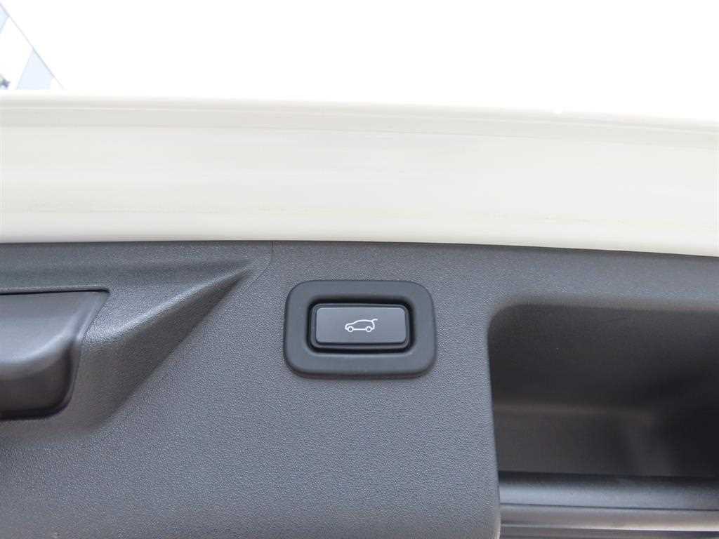 Land Rover Discovery Sports 2021 Blanco - Importación desde Corea - HF Imports Iquique - Foto 18