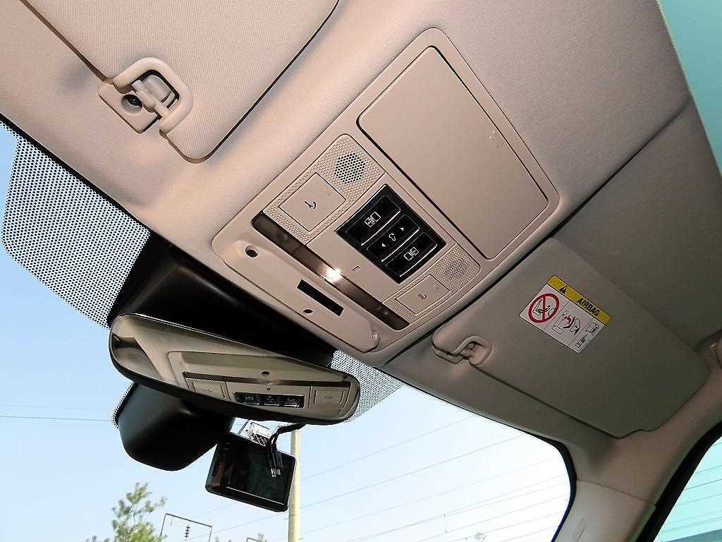 Land Rover Discovery 2018 Negro - Importación desde Corea - HF Imports Iquique - Foto 14