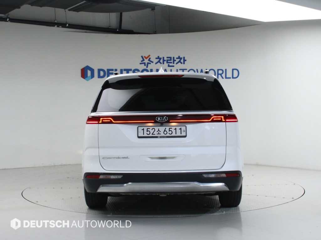 KIA Carnival - Vista 4