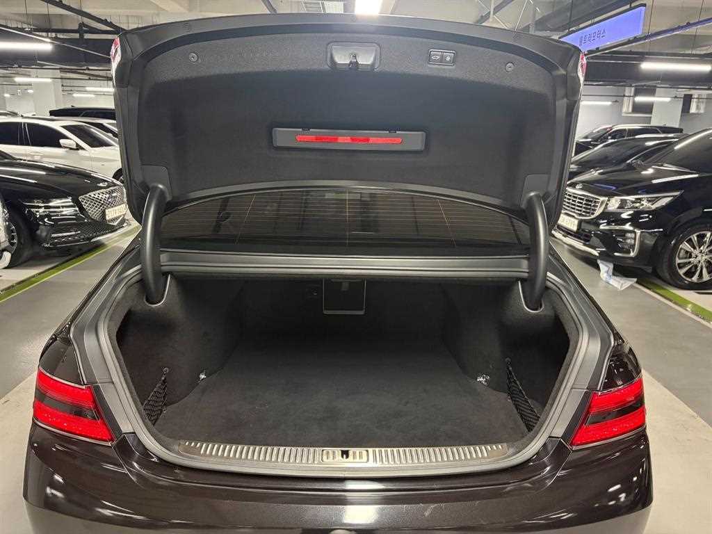 Genesis G90 2019 Negro - Importación desde Corea - HF Imports Iquique - Foto 18