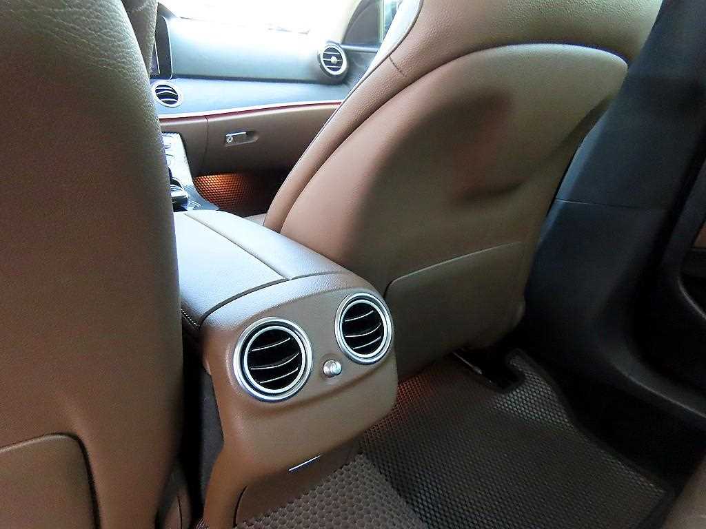 Mercedes Benz E class 2017 Gris - Importación desde Corea - HF Imports Iquique - Foto 16