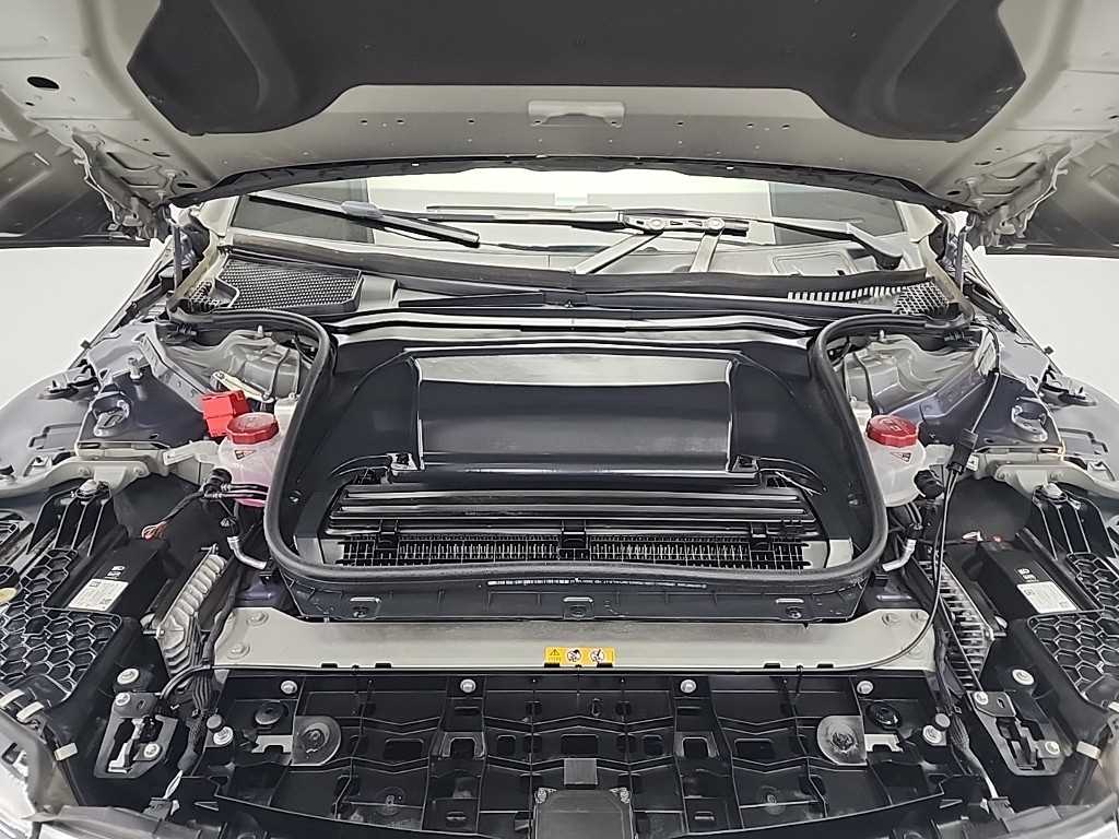 Mercedes Benz EQS - Vista 5