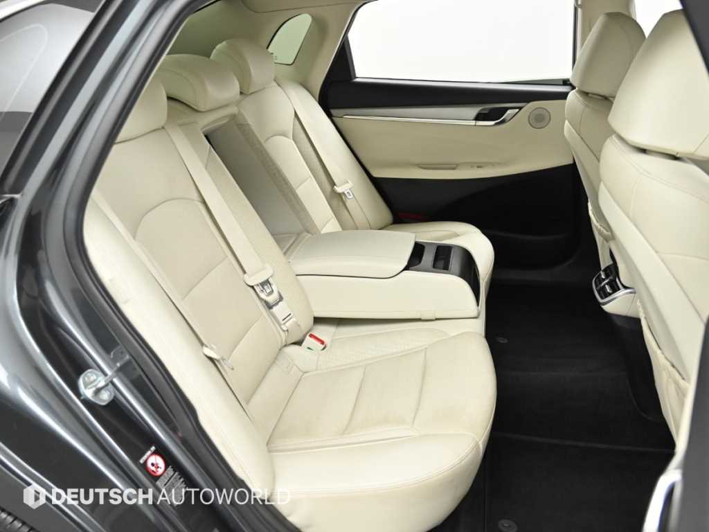 HYUNDAI Grandeur - Vista 11