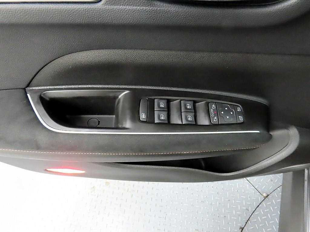 SAMSUNG QM6 - Vista 11