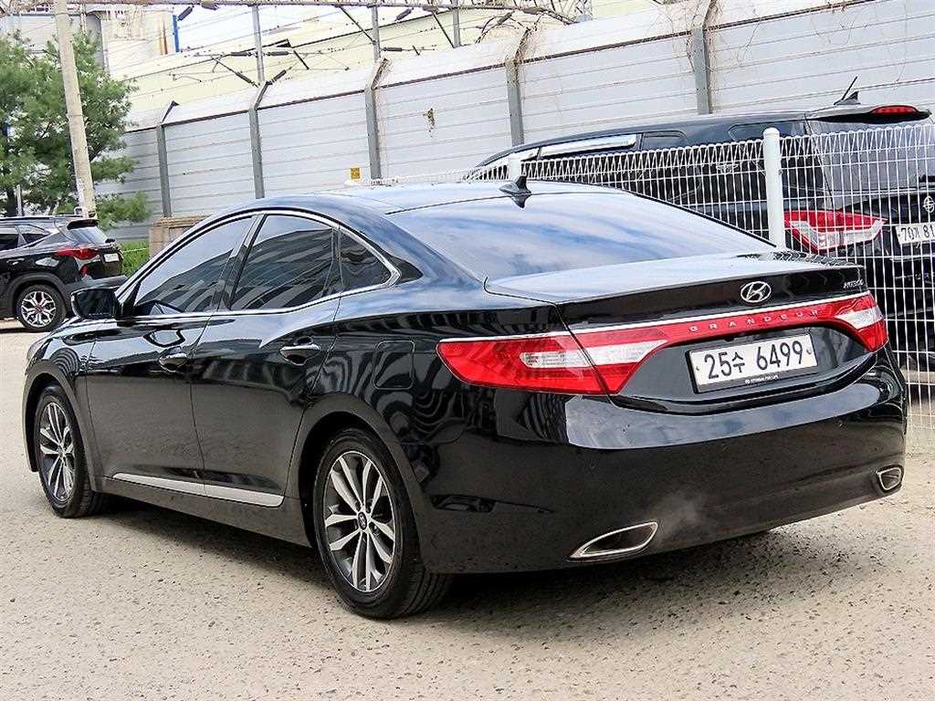 HYUNDAI Grandeur - Vista 3