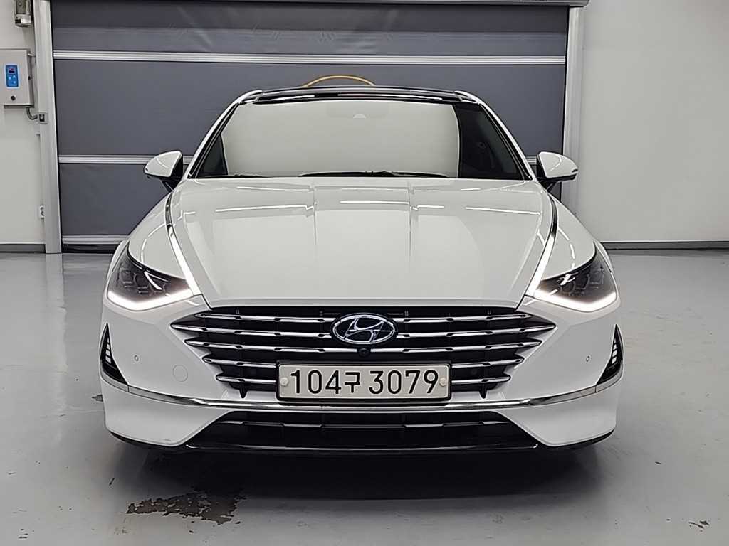 HYUNDAI Sonata - Vista 2