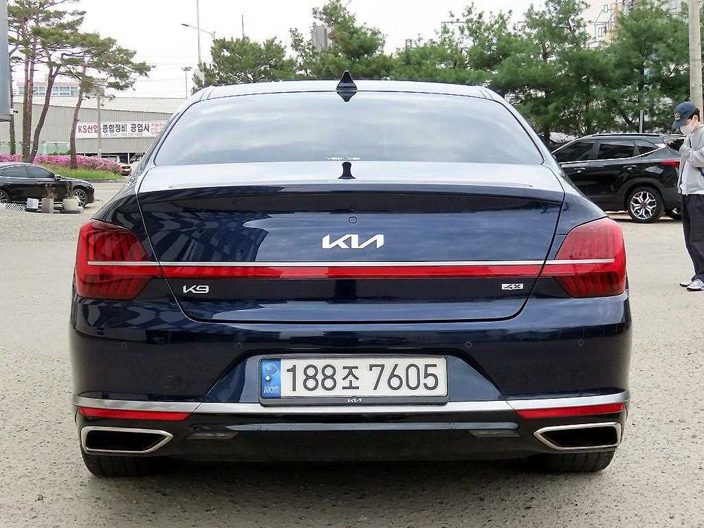 KIA K9 - Vista 4