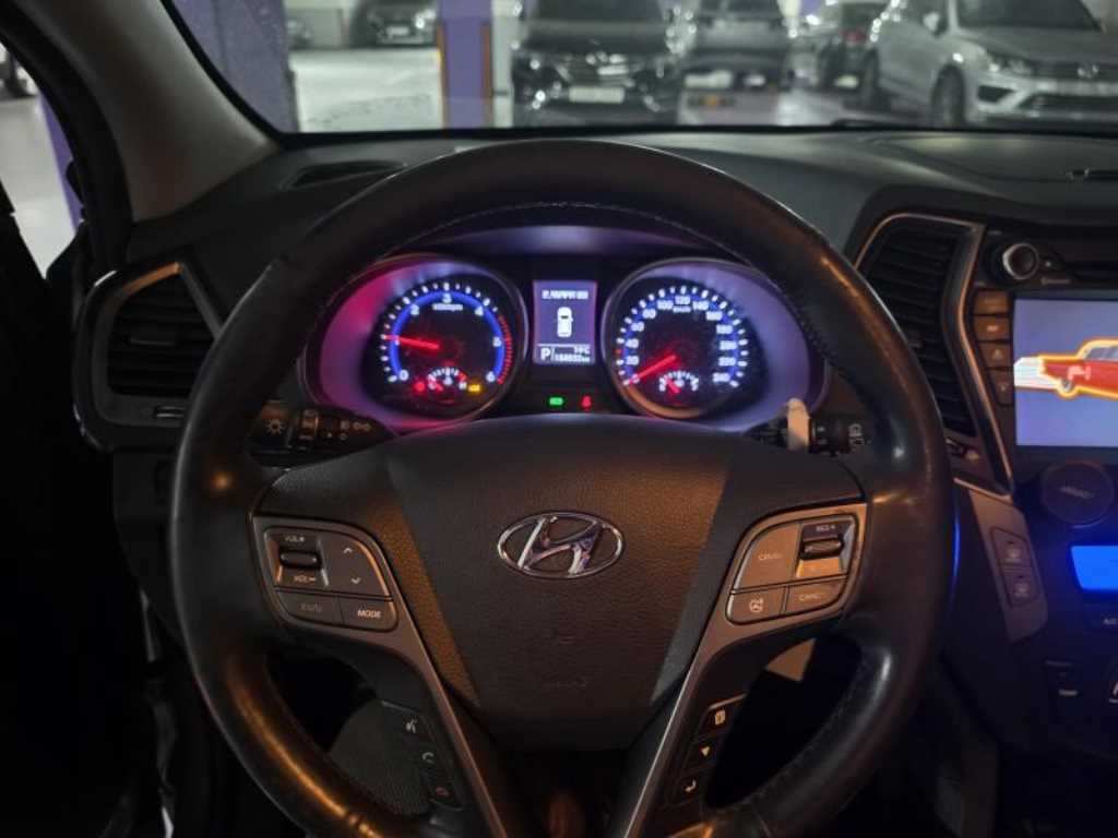 HYUNDAI Santa Fe - Vista 7