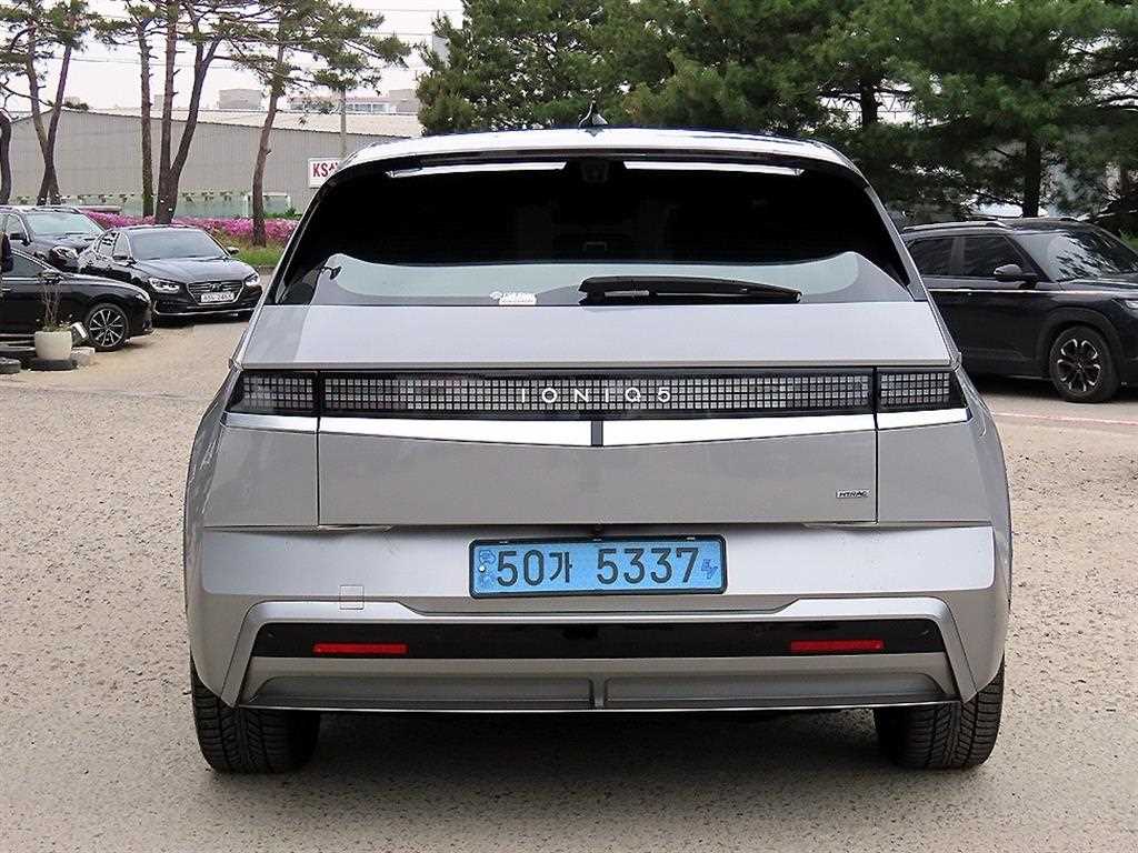 HYUNDAI Ioniq 5 - Vista 4