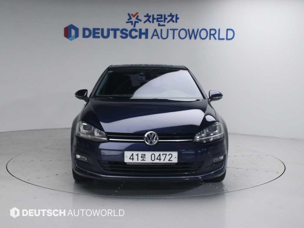 Volkswagen Golf - Vista 3