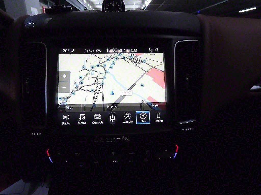 Maserati Levante - Vista 11