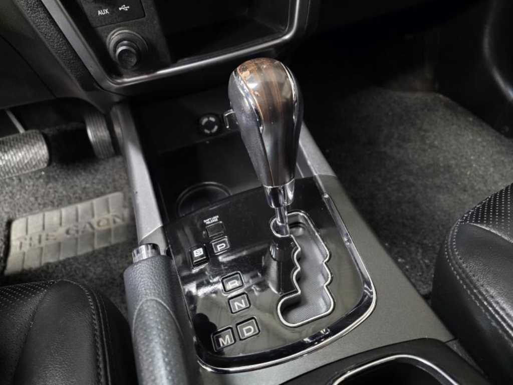 Ssangyong Korando 2015 Blanco - Importación desde Corea - HF Imports Iquique - Foto 16