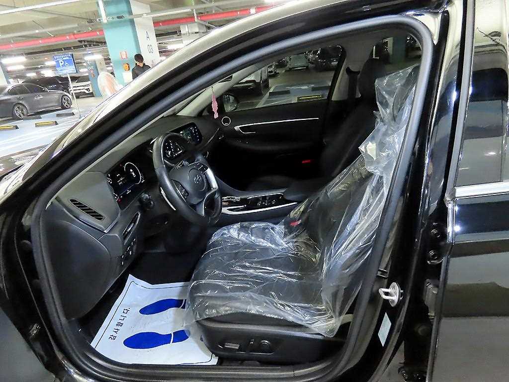 HYUNDAI Sonata - Vista 6