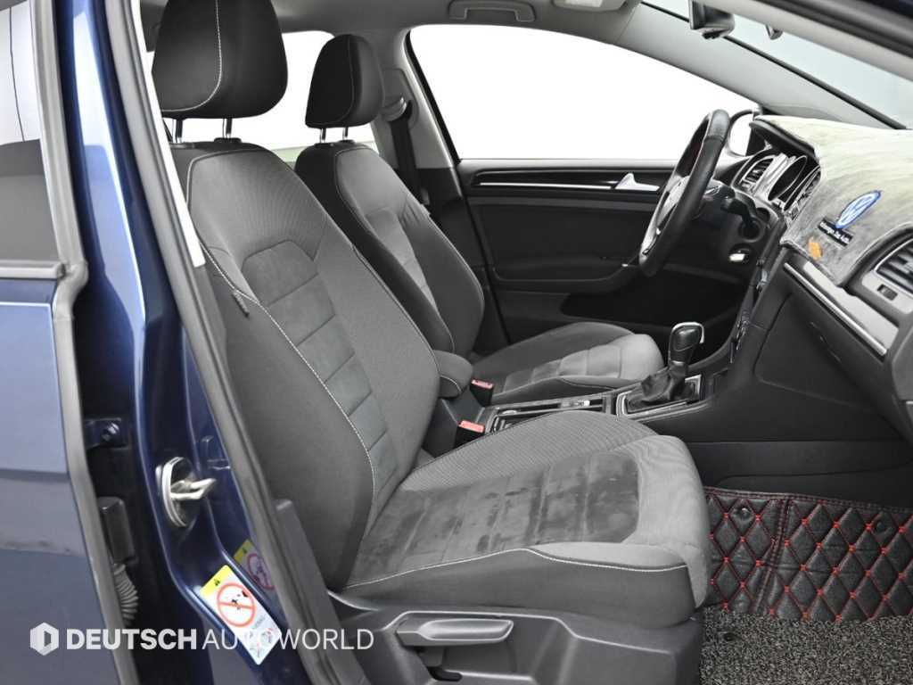 Volkswagen Golf - Vista 10