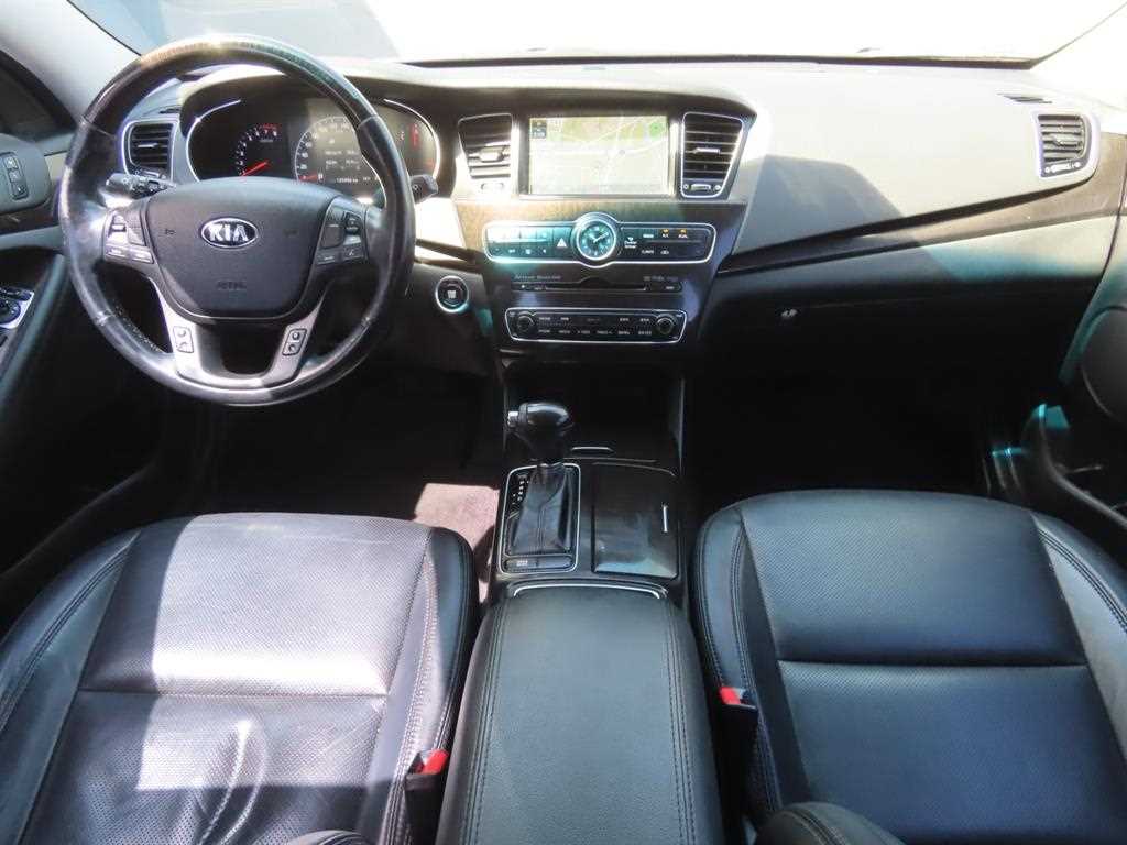 KIA K7 - Vista 8