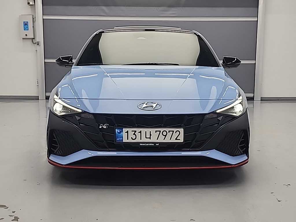 HYUNDAI Avante - Vista 2