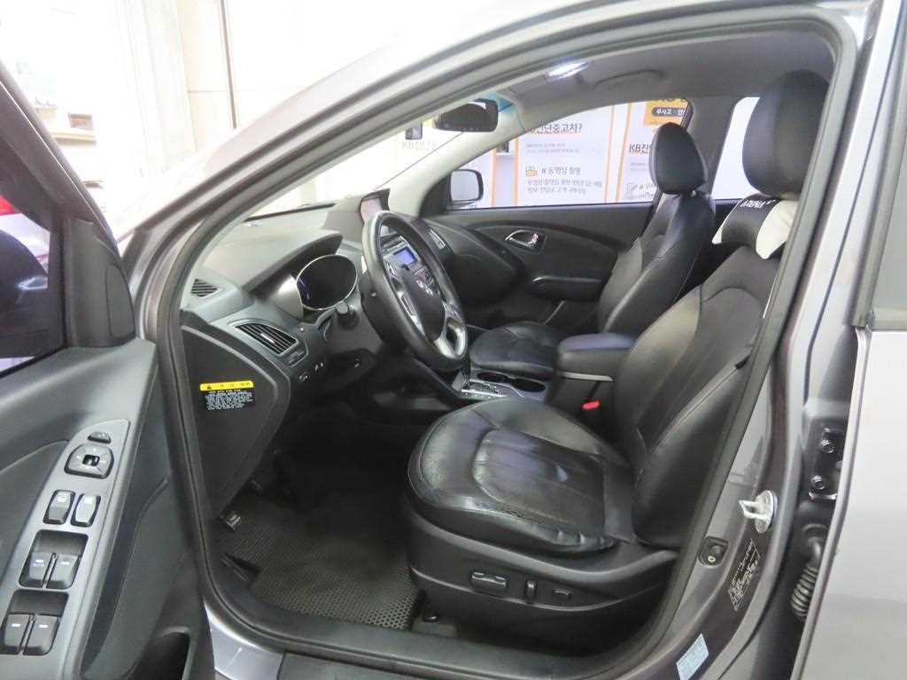 HYUNDAI Tucson - Vista 5