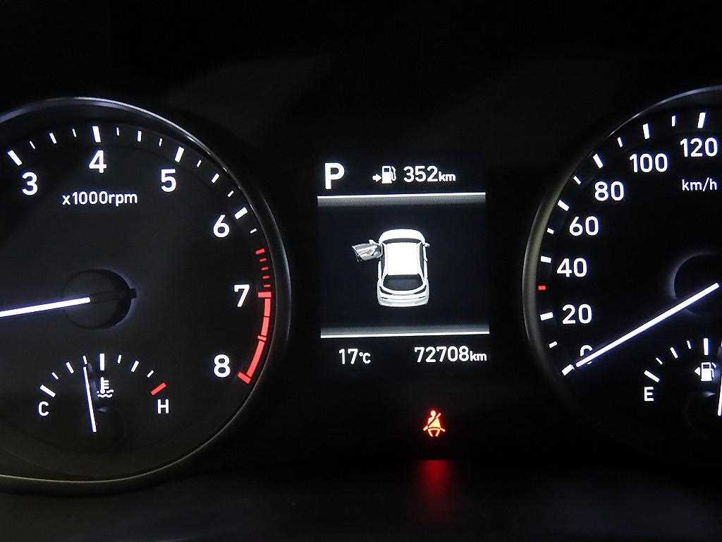 HYUNDAI i30 - Vista 9